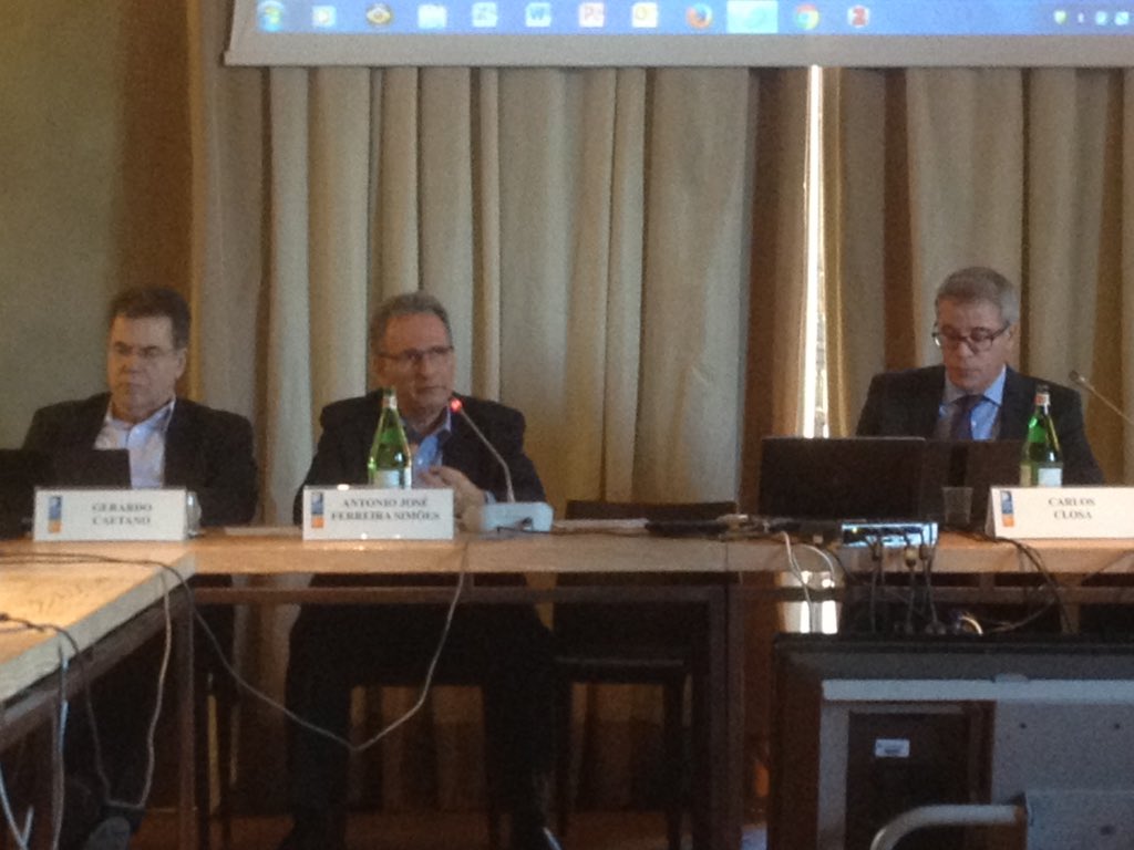 Exfera_Alumni's tweet photo. Interesting lecture of Ambassador of #Brazil in #Spain,Mr.Simões-Regional #integration of #Unasur #GGP #EUIForum #LatinAmerica https://t.co/kkfvthi4tG
