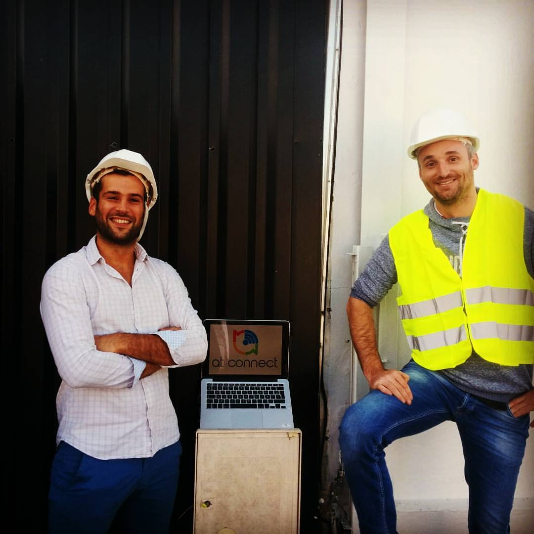 Très heureux d'être raccordé depuis aujourd'hui à la fibre AT Connect ! Merci @AggloCoteBasque <a href="/SylvieDURRUTY/">Sylvie DURRUTY</a> !