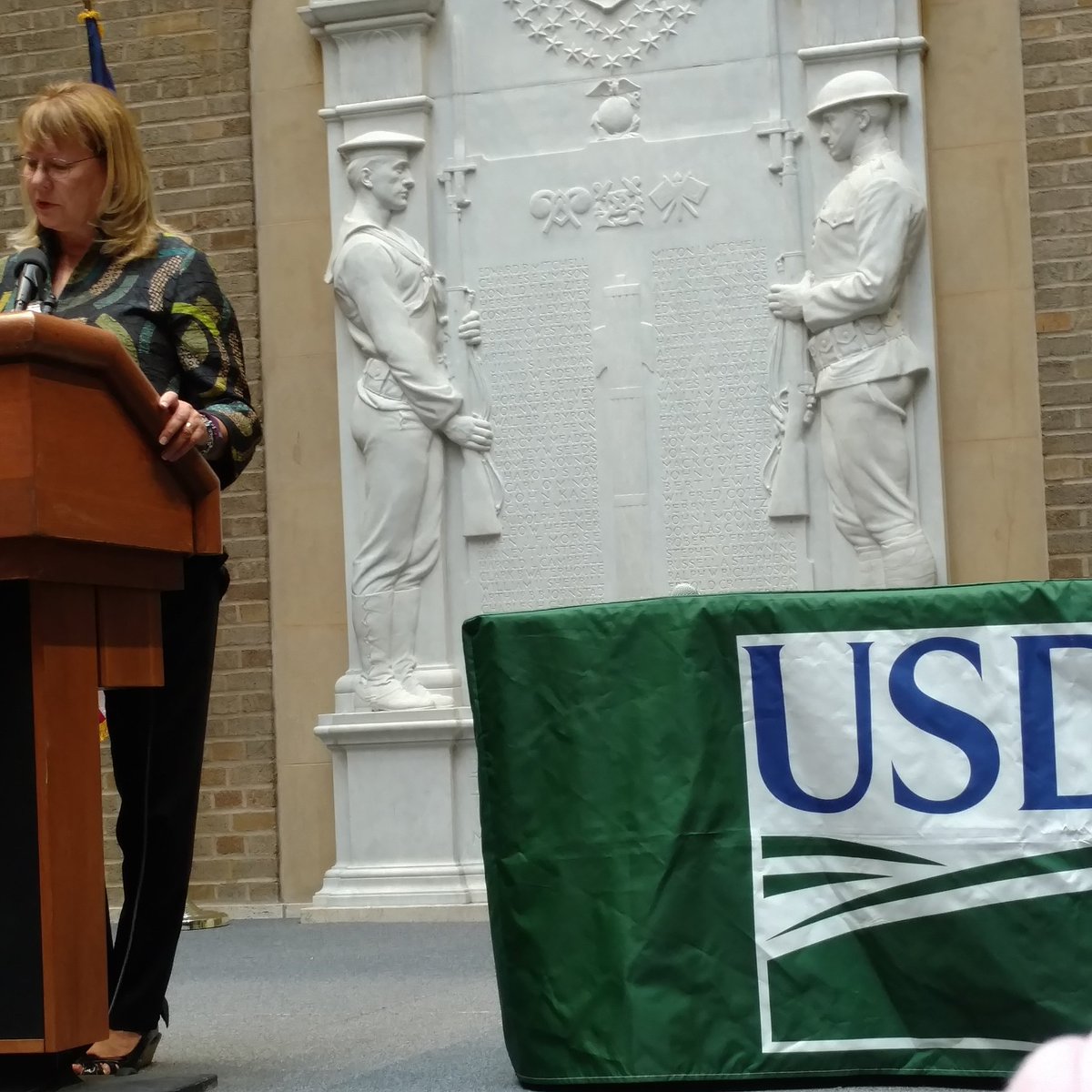 StrataFarms's tweet image. Attending a Workforce USDA event in DC.  @whitehouseostp