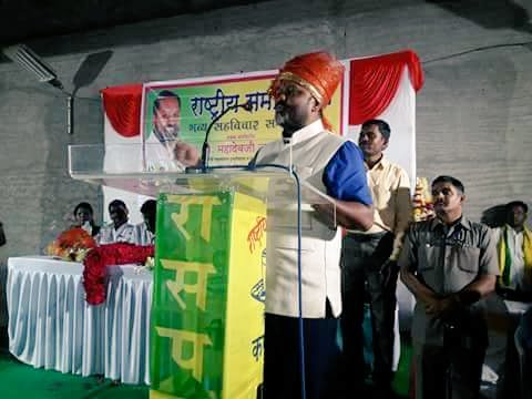 RSPnational's tweet photo. दोन दिवसांपूर्वी मराठवाडा दौऱ्यावर असताना ना. महादेवजी जानकर साहेब यांनी औरंगाबाद येथे रासपच्या कार्यकर्ता पदाधिकारी मेळाव्याला हजेरी लावली. https://t.co/kRvMrMPNvh
