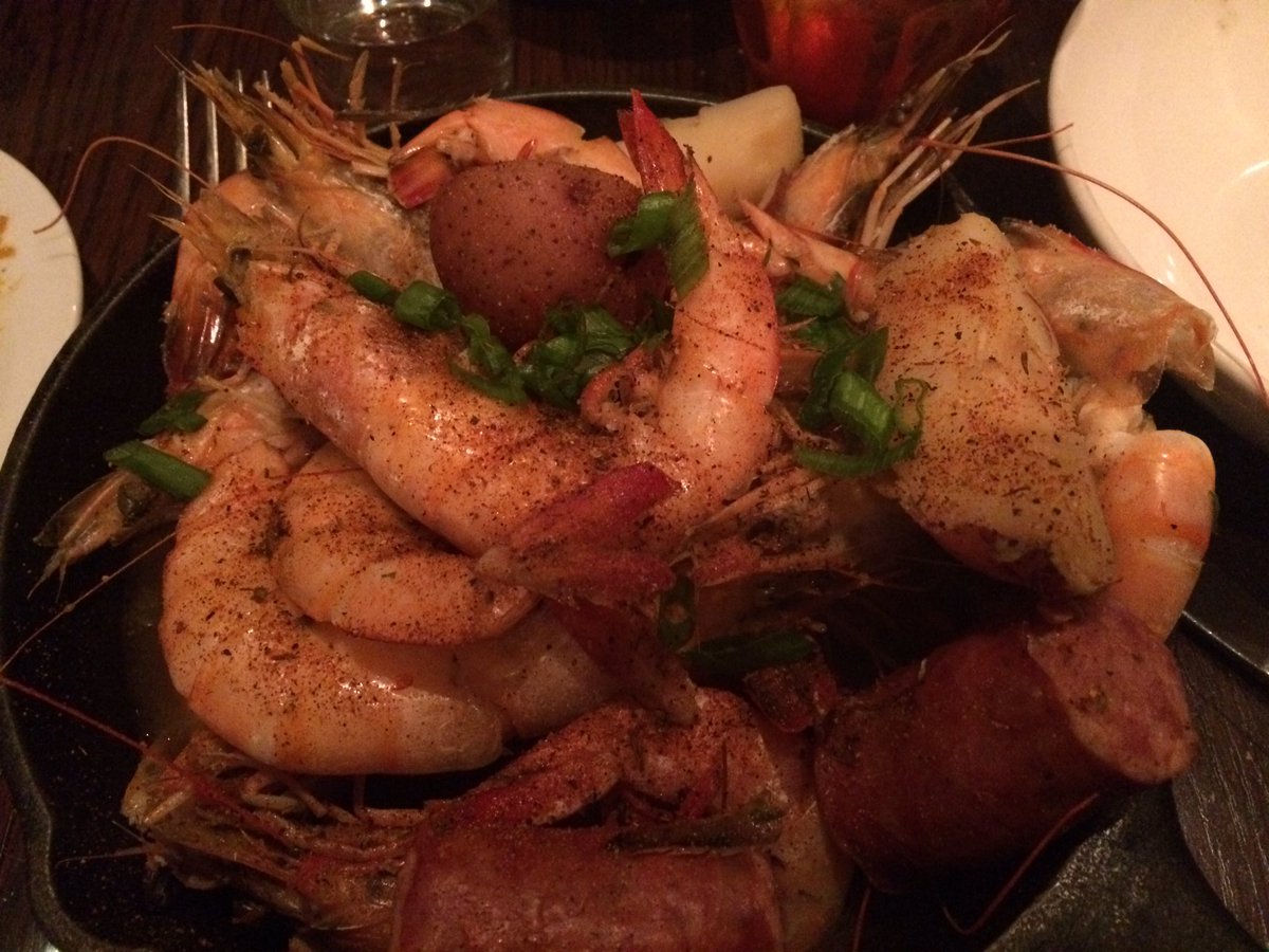 sb_sanders's tweet photo. Last nights dinner in NOLA @NASWAORG #NASWAUI2016 https://t.co/vAb8e25pMK