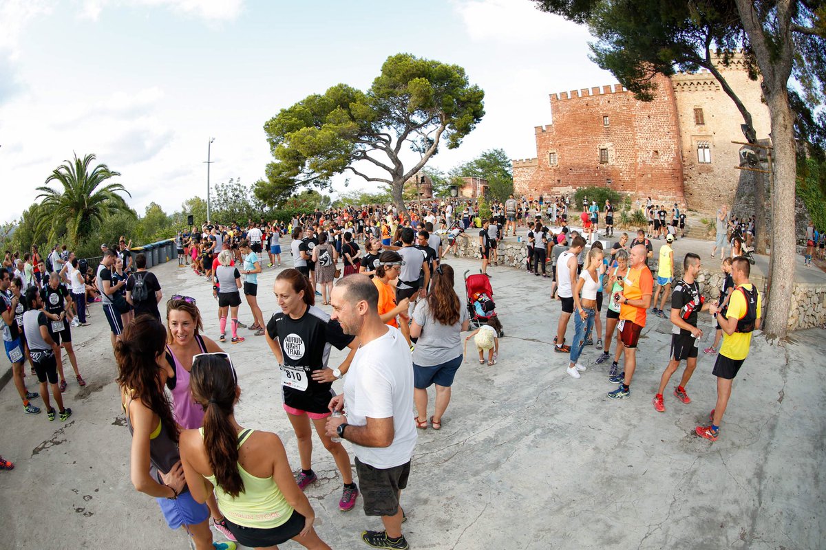 3ª <a href="/TomTomSpain/">TomTom Spain</a> #AUrunNightTrail  : Una carrera donde todo el mundo gana! <a href="/CruzRojaCGB/">CreuRojaCGB</a> <a href="/CreuRojaCAT/">Creu Roja Catalunya</a> <a href="/DKVSeguros/">DKV Salud (ES)</a> ❤️