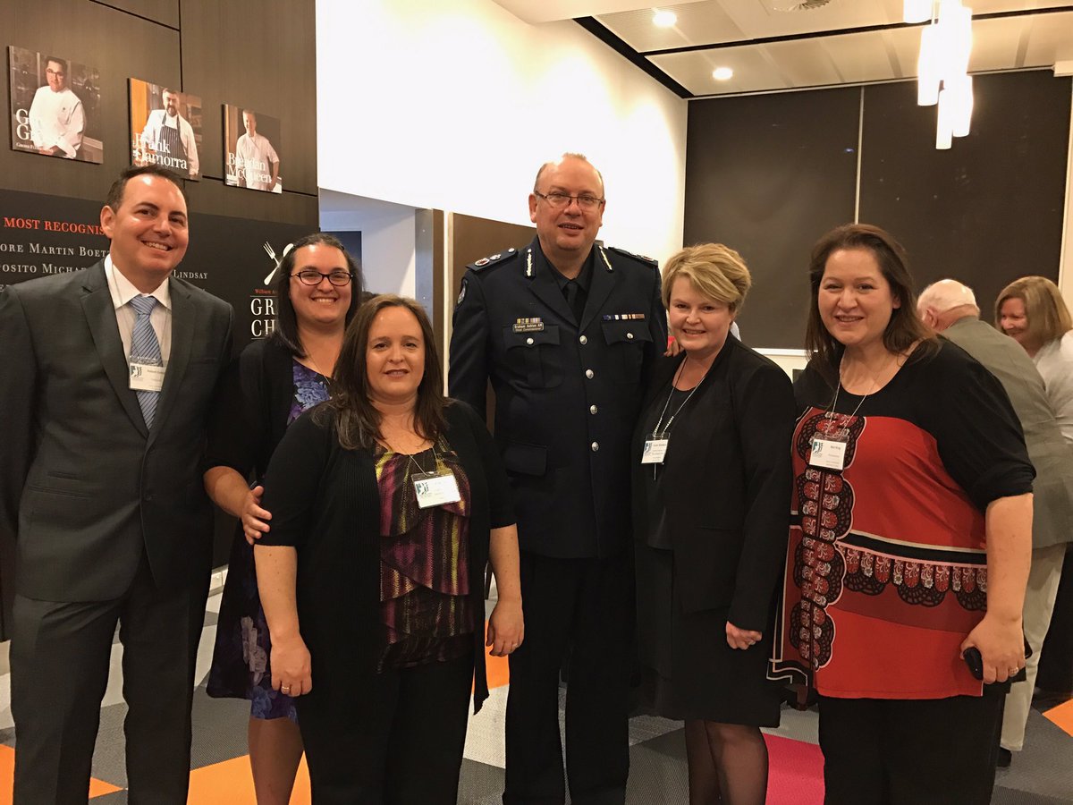 WelcometoPC's tweet photo. Great to meet the Police Commissioner of Victoria and have him listen to our area's issues #nhwweek #melbourne #pointcook #vicpol #wyndham https://t.co/urQTTlbA8m