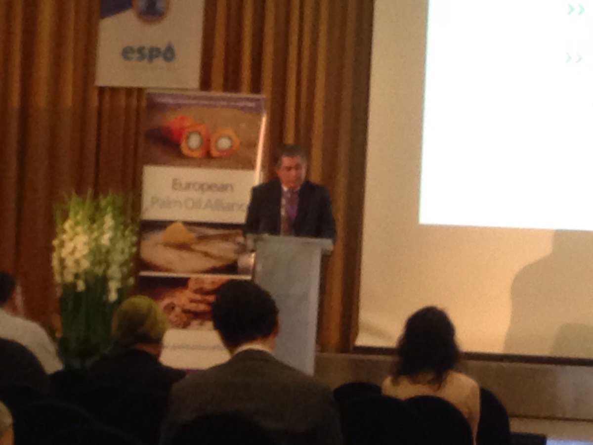palmedurable's tweet photo. CPOPC fondé par Malaisie + Indonésie invite d'autres pays com Thaïlande + pays africains à les rejoindre ! #EPOC2016 https://t.co/GnPqIGgg2r
