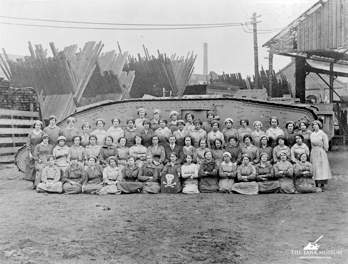 ArmorJournal's tweet photo. Female workers at Fosters of Lincoln, makers of #tanks in the #WW1.
https://t.co/qWdpSSnjZ0

#photo #ArmorJournal https://t.co/lQ6hmZ5WEB