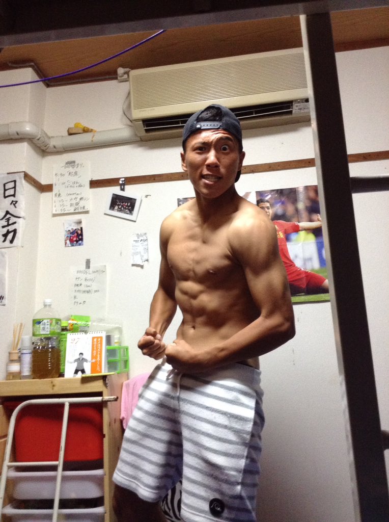 あ على تويتر 義海くんの筋肉憧れるわ 2枚目と3枚目アメリカのヤンキーらしいです笑笑