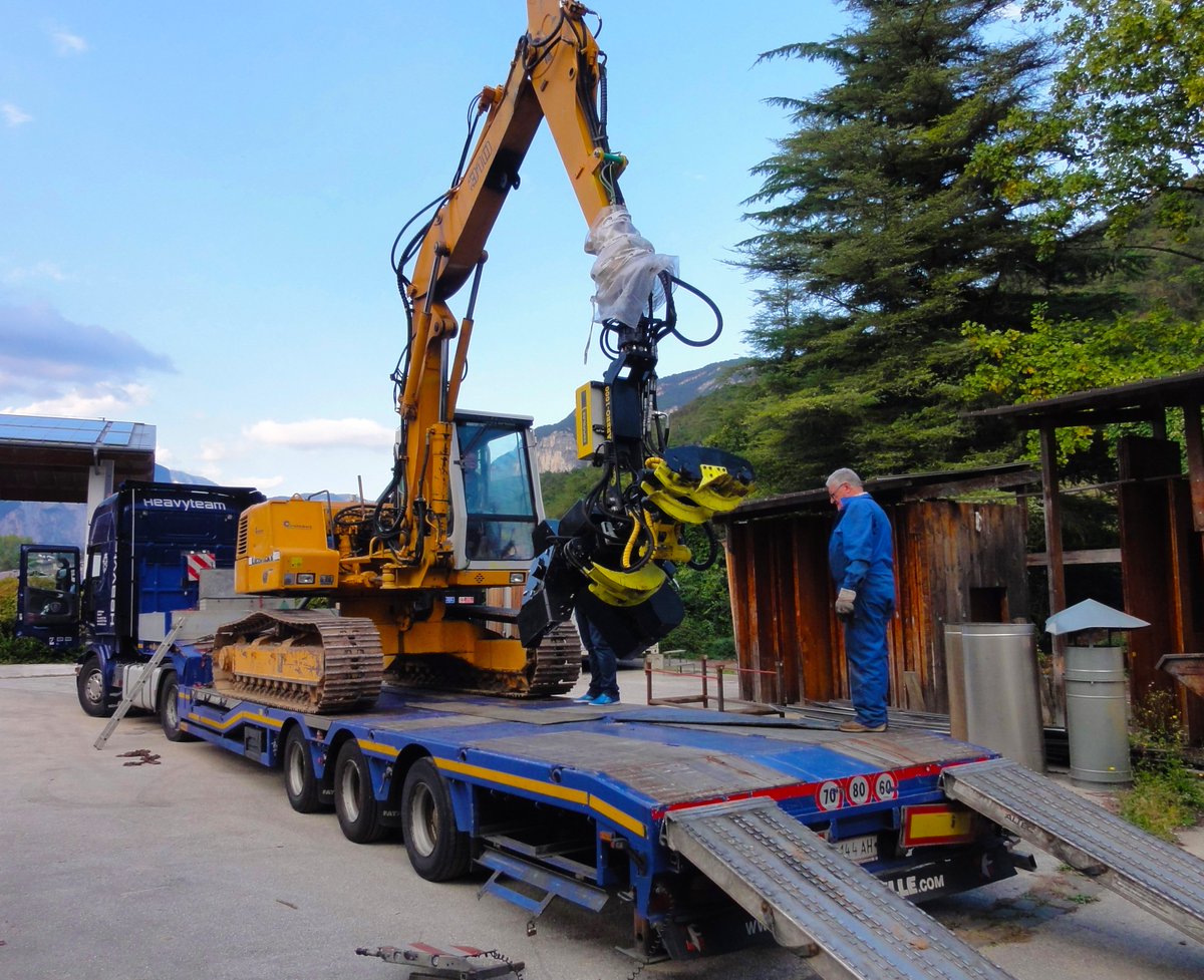 SLOPEProject's tweet photo. #SLOPE harvesting machines are on their way for the second pilot test site. Stay tuned for more news! https://t.co/yPYn5vKZT2