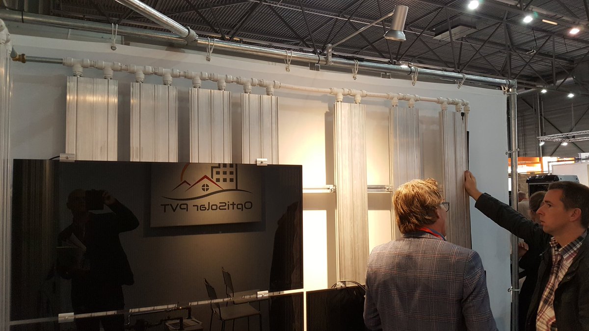 Installatie's tweet photo. Pvt-panelen; zonnestroom en zonnewarmte. @Energievakbeurs https://t.co/bJDxcgvTq1