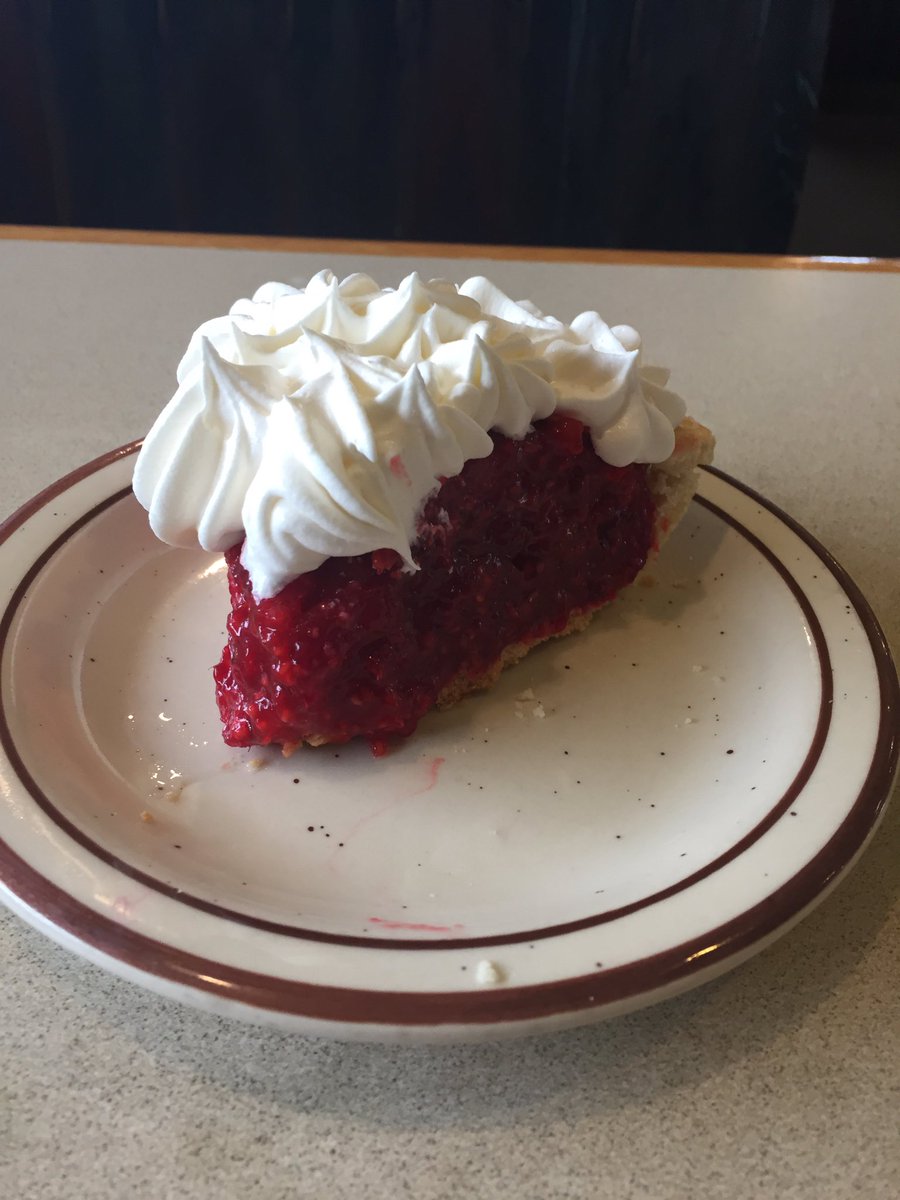 BumpsGlencoe's tweet photo. Fresh raspberry pie! #bumpsglencoe  #pie https://t.co/vSwAoeUTDy