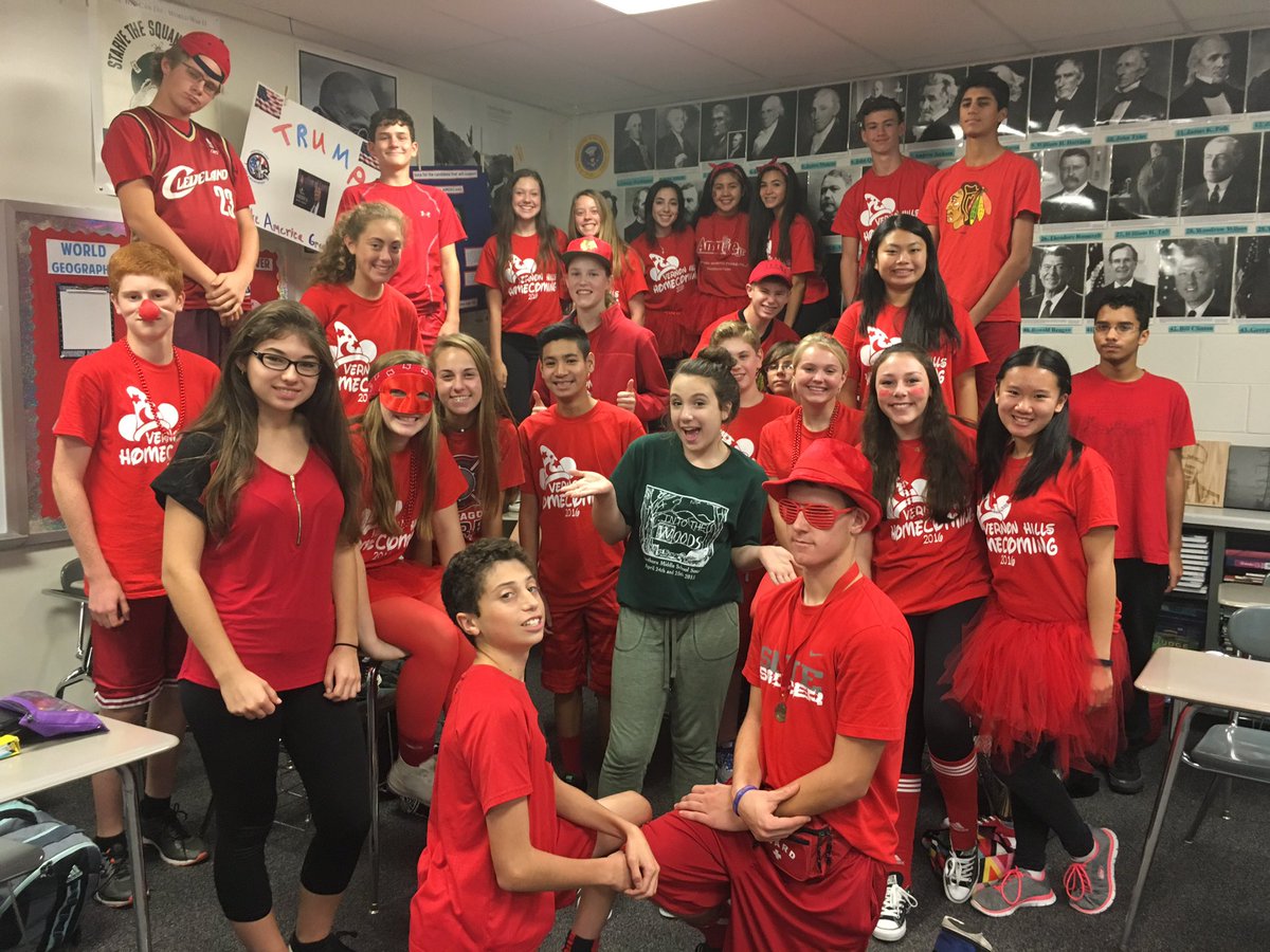 VHHS_Oliver's tweet photo. 7th hour geography representing! @VHHS_2020 @VHstuco #vhdreamscometrue https://t.co/Np9m2USJBp