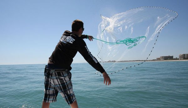 PlanoMarine's tweet photo. Choosing and Using Cast Nets:  Learn the art of throwing and picking a #castnet https://t.co/C0nuyYcJ0a #fishing https://t.co/inVb8A00Kv