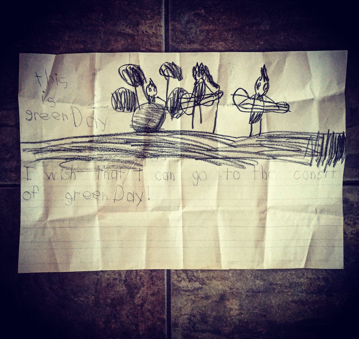 Groovyker's tweet image. @GreenDay @jimmyfallon @FallonTonight my 7 yr. old is a big fan! "This is Green Day. I wish that I can go to the consrt of Green Day"