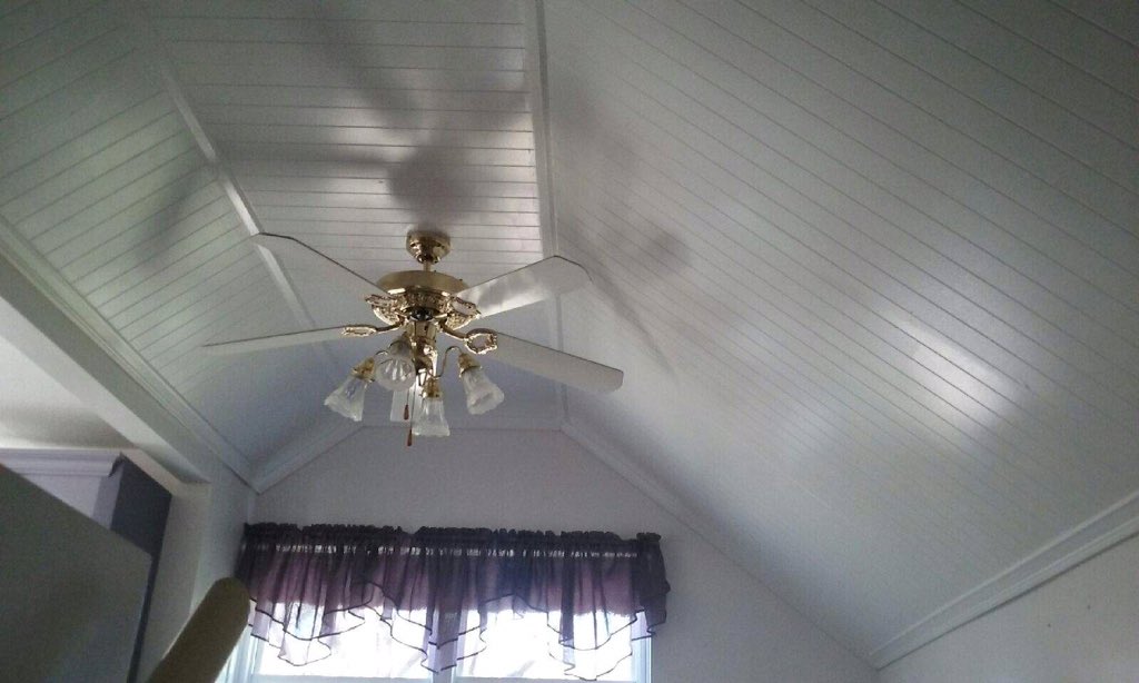 weissinnovation's tweet photo. Client wanted their plain attic ceiling dressed up with bead board. Dover Plank Paneling from #lowes trimed, caulked and painted. #handyman https://t.co/8ZDPfrz3Wf