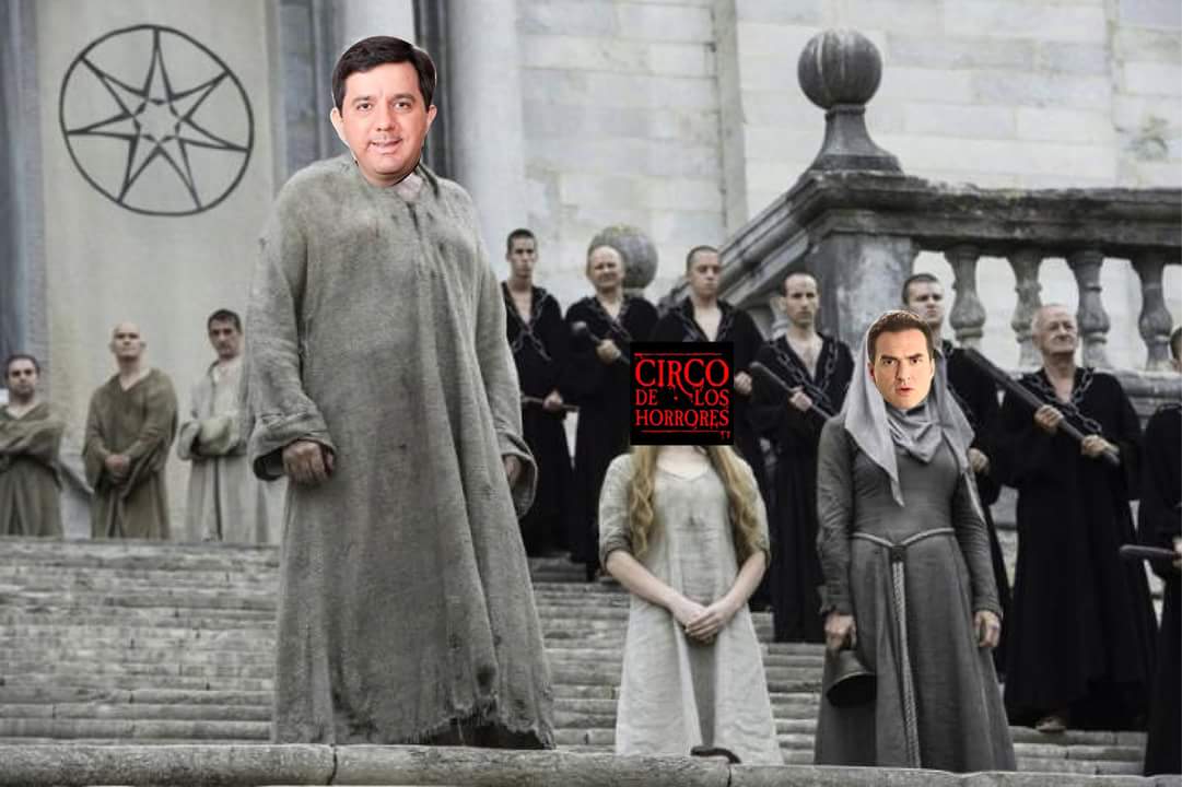 HolaRojas's tweet photo. Shame 🔔🔔
Shame 🔔🔔
Cuidado @padrejuanjo un día d estos alguien se va a enojar y explotará todo el septo. #ValyrianFire #CircoDeLosHorrrores https://t.co/6RhEva9T4U