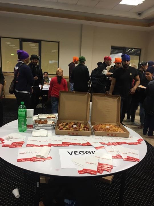 Veggie hut tweet media