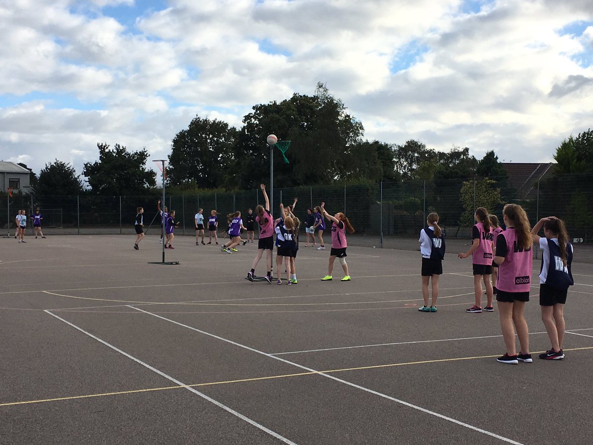 SprowstonPE's tweet photo. Excellent 1st match for the Year 7 Netball team who beat Open 22-0 Great netball from the whole squad #SlickPassing #SuperShooting https://t.co/cLfFFFRkJL