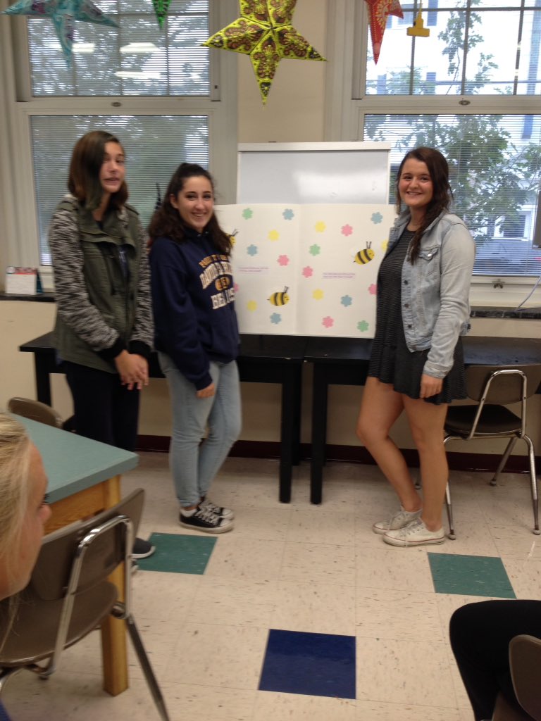 BeachPrincipal's tweet photo. Mrs. Crincoli's students present their self esteem "Big Books" before sharing with preschoolers at PPB Academy Prep. https://t.co/Jr7qMscYhc