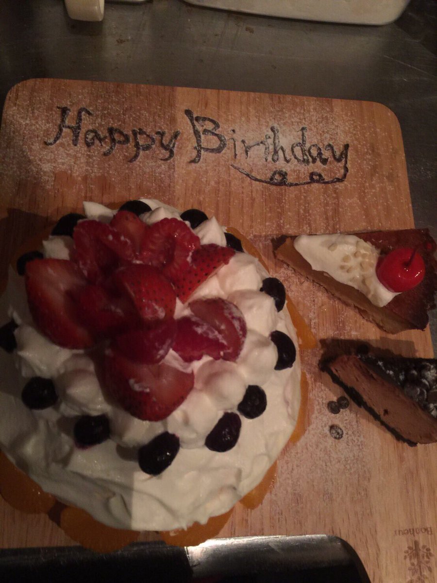 hipster_dining's tweet photo. こんばんわ！
hipsterdiningです！
誕生日ケーキ5号サイズでボーリュムあります！☺︎
まるでショートケーキのようなオーストラリア名物のケーキです！
ご紹介しておきます☺︎ https://t.co/ZWUrfCDmQL