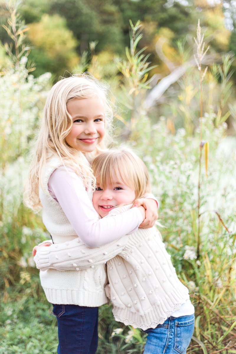 coascactusphoto's tweet photo. How cute are they?! #britneejphotography #photography #cutekids #familyphotography #portrait #fallminisession #fallportrait https://t.co/LnH51lNQld