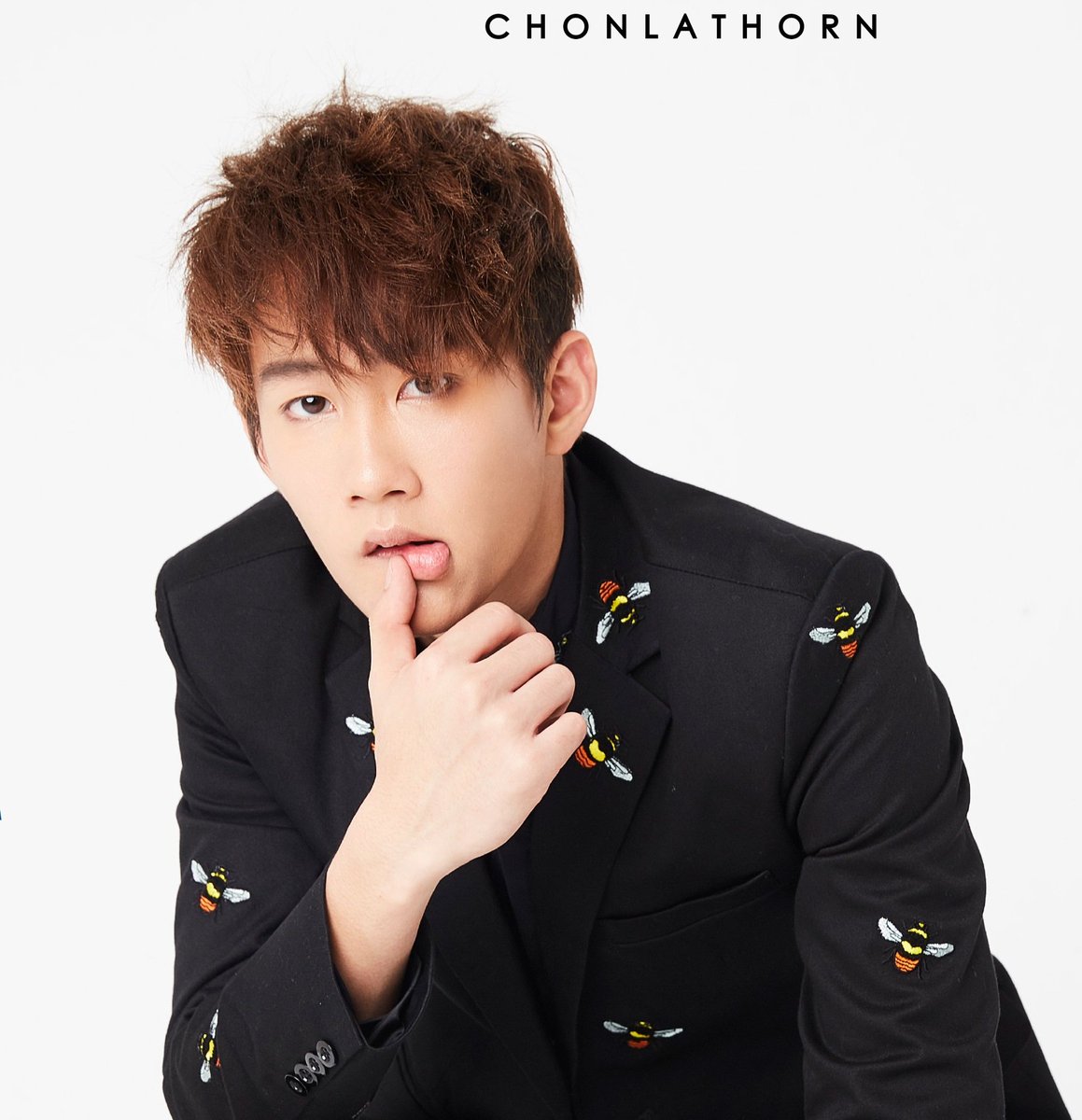 มองแบบนี้ต้องการอารายย เอาใจพี่ไปเลยเห๊อะะ
#Captain1stFMinBeijing 
#WinterDateWithCaptain #captainchonlathorn