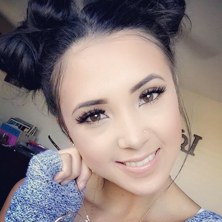 Reef_Da_DJ's tweet photo. ✨🎂Chillin, relaxing, chillout together with #liveme JackieBB🌞:  #GRWM🌞 https://t.co/ZYQG5T3R5S https://t.co/Uuh0FfPuni
