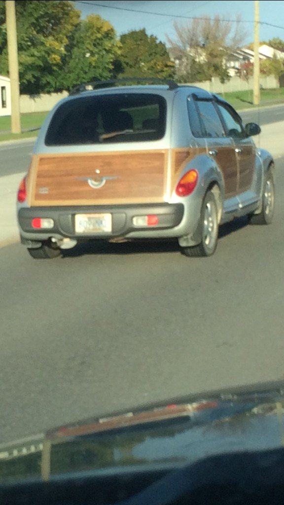 Dirtyolfinn's tweet photo. Hey @GennaMcMillan it's no BMW but it would have been a sweet upgrade to the old PT. #gotawoody https://t.co/72acSconqN