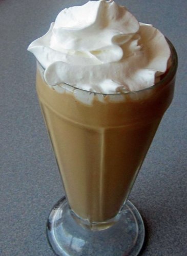 You can never go wrong with a simple Chocolate Malt. #yum #lunchtime #abq #66Diner