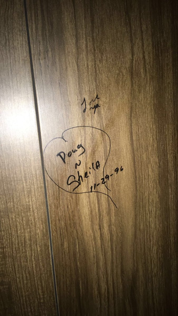 lyssv97's tweet photo. Almost 20 years later and my mom is just now seeing this, my dad wrote it in her closet at my grandmas house 💖👼🏽 https://t.co/CSlBwYgfi9