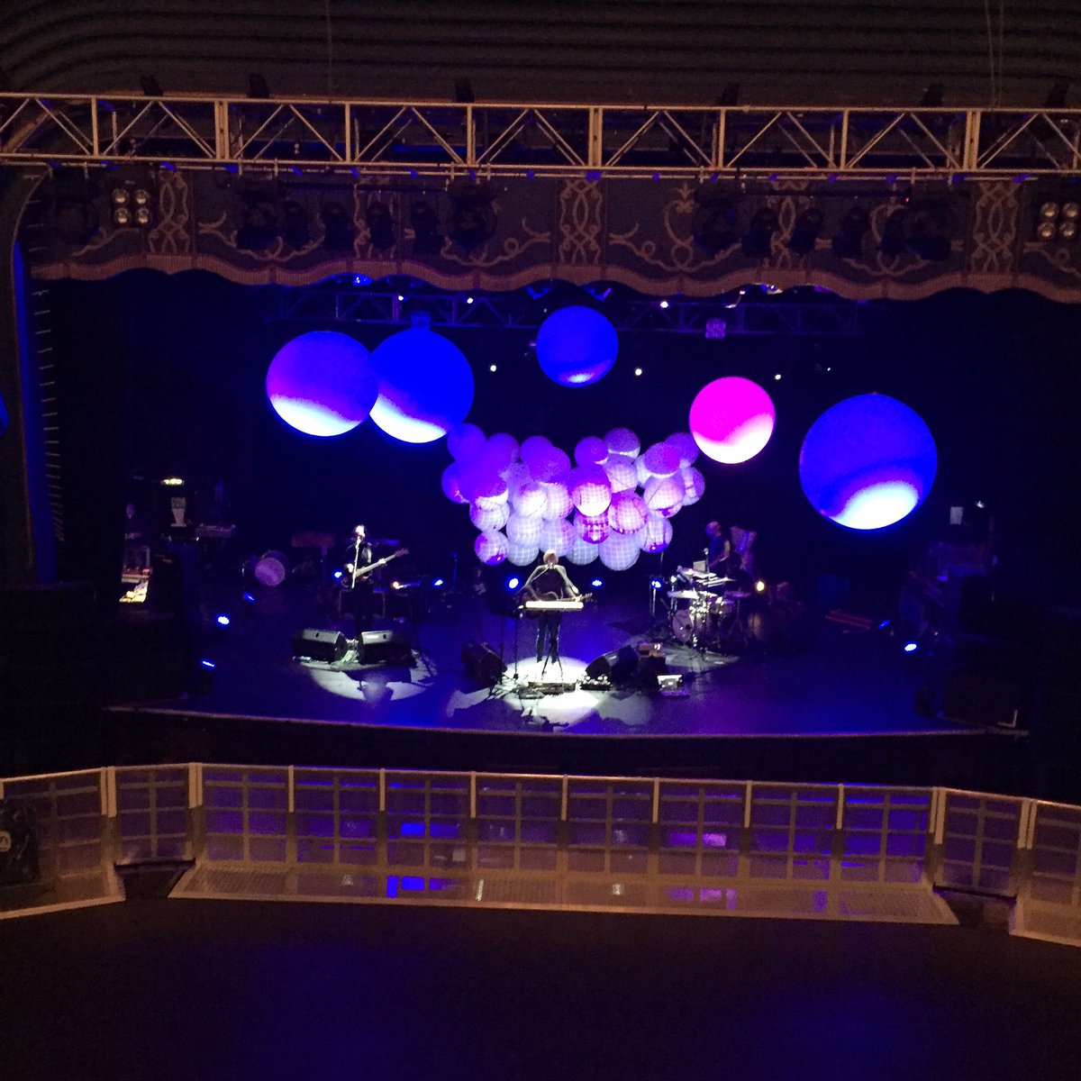 Beth Orton (@beth_orton) on Twitter photo Soundcheck done. Catch Beth live tonight at <a href="/O2ForumKTown/">O2 Forum Kentish Town</a> with <a href="/ndrewhung/">Andrew Hung</a> and <a href="/BrodkaOfficial/">Brodka</a> Soundcheck done. Catch Beth live tonight at <a href="/O2ForumKTown/">O2 Forum Kentish Town</a> with <a href="/ndrewhung/">Andrew Hung</a> and <a href="/BrodkaOfficial/">Brodka</a>