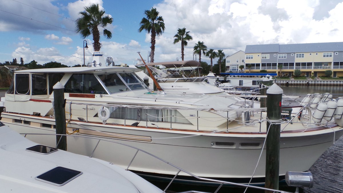 SunDropCharters's tweet image. @sundropcharters Hurricane Rental $150 per night
50ft Yacht in St Petersburg FL
Well protected marina 
Sleeps 6 #hurricane #hurricanematthew