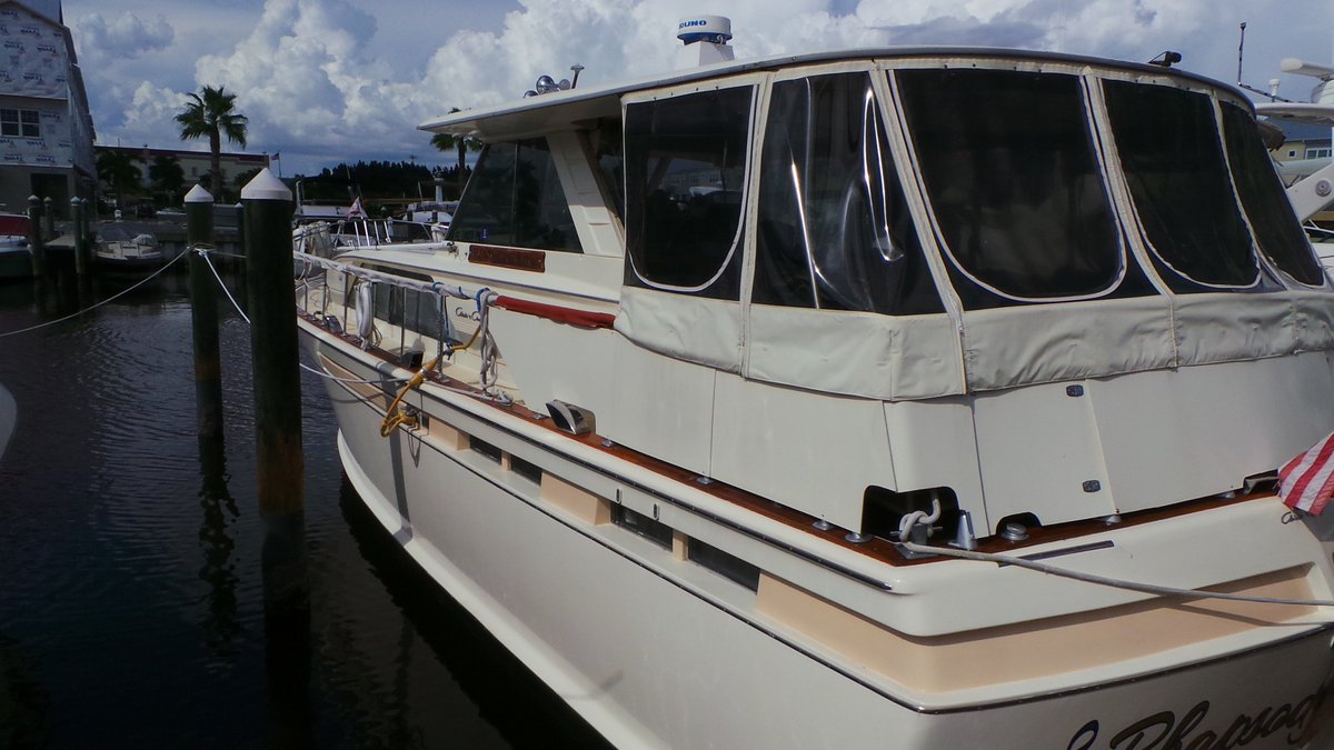 SunDropCharters's tweet image. @sundropcharters Hurricane Rental $150 per night
50ft Yacht in St Petersburg FL
Well protected marina 
Sleeps 6 #hurricane #hurricanematthew