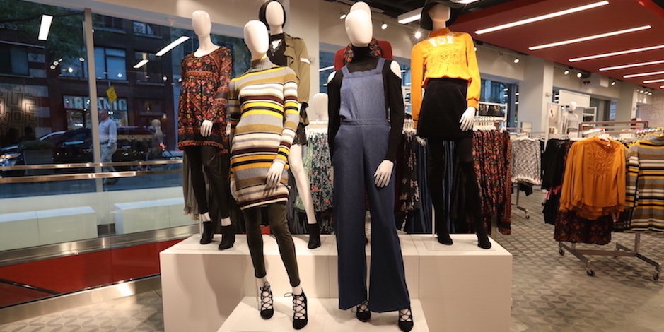 Target News tweet media