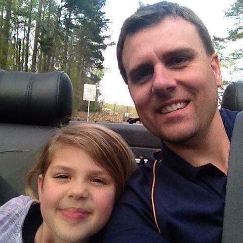 waynehaunmusic's tweet photo. Please pray for @JeffBumgardner little girl. She's 10 yrs old &amp; fighting for her life. Next 3 hours are critical https://t.co/MoizCD6Byp