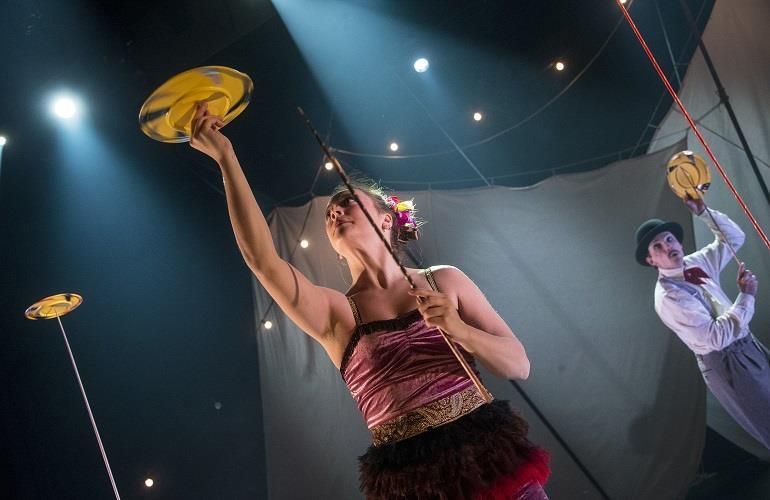anni_rissanen's tweet photo. Mahtavaa #nykysirkus'ta #Korso'ssa @lumokorso: pe #clunkercircus ja la @Circo_Aereo. Maltan tuskin odottaa! https://t.co/UpdpP4KTj0 https://t.co/j5fi2Xilpi