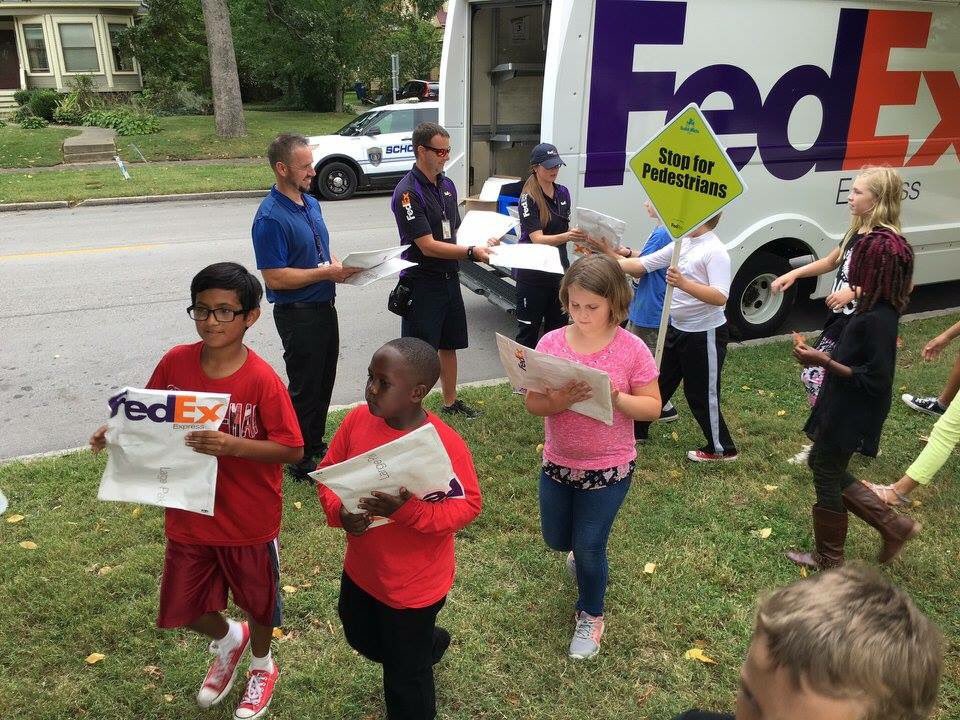 SafeKidsSpfd's tweet photo. Walk This Way 2016: huge success in Bolivar and Springfield yesterday! @safekids @FedEx @oconnorshane #walkthisway2016 https://t.co/WkbfzAxgrk