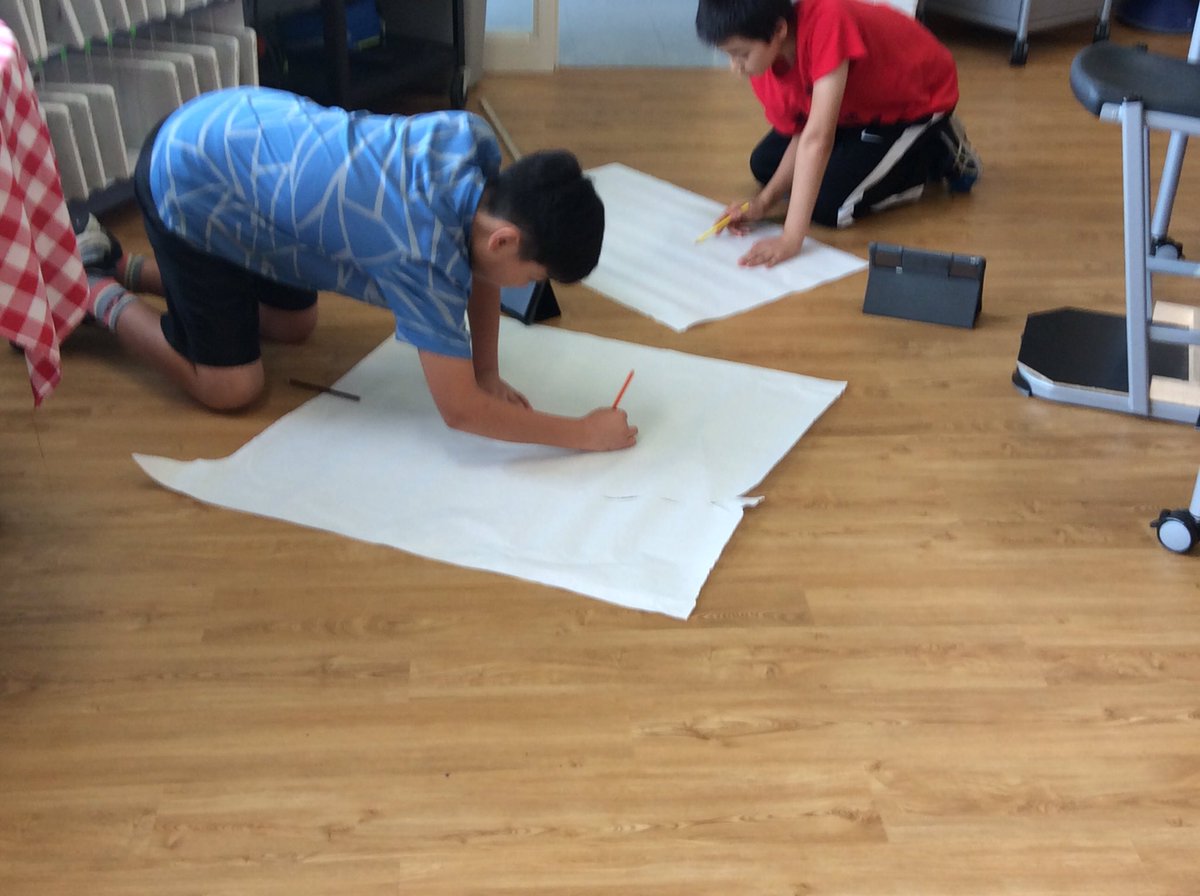 ninofalvarez's tweet photo. Ss creating scale models of the solar system. #inspire96 #7thgrade #ESS1-3 https://t.co/Ylkv9WlnB1