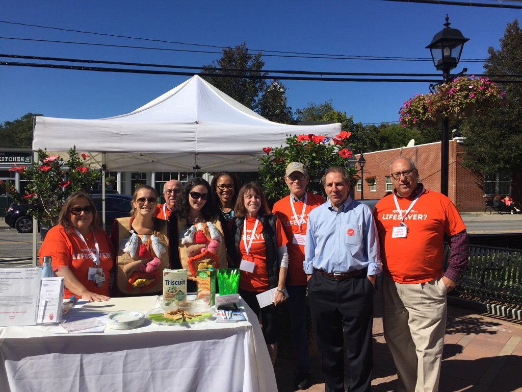 ShareLifeNY's tweet photo. Great day in #Armonk registering #organdonors Thank you @LiveOnNY @NWHospital #DonorDay2016 #payitforward https://t.co/hpADkefrnj