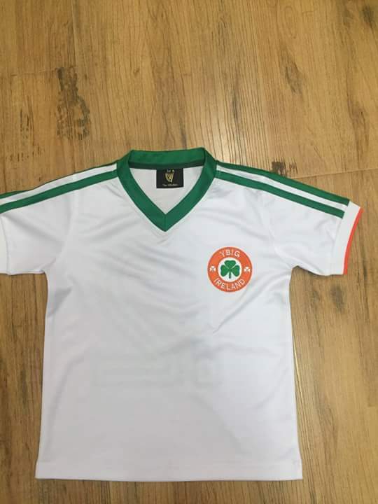 YouBoysInGreen's tweet photo. If Shane Long scores first tonight we will give someone who retweets this or follows us a YBIG 12th mam jersey. https://t.co/nqzm2povFR