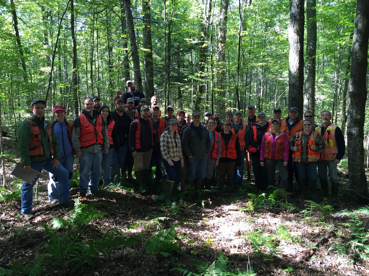 usfs_nrs's tweet photo. Training the #NextGeneration of State of #Wisconsin foresters at Argonne #ExperimentalForest ! @WDNR @ChristelKern27 https://t.co/3Xw2hLfjWC