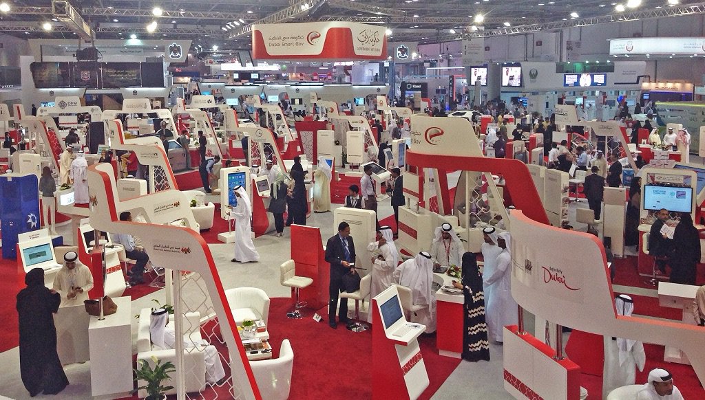 EsriStartups's tweet photo. .@Esri &amp; Partners @Snaptrends @teralytics Demo #ArcGIS &amp; Industry Solutions at @GITEXTechWeek https://t.co/05DWCCA1OI #GITEX2016 @EsriWAMEA https://t.co/HcqvQi0HwV