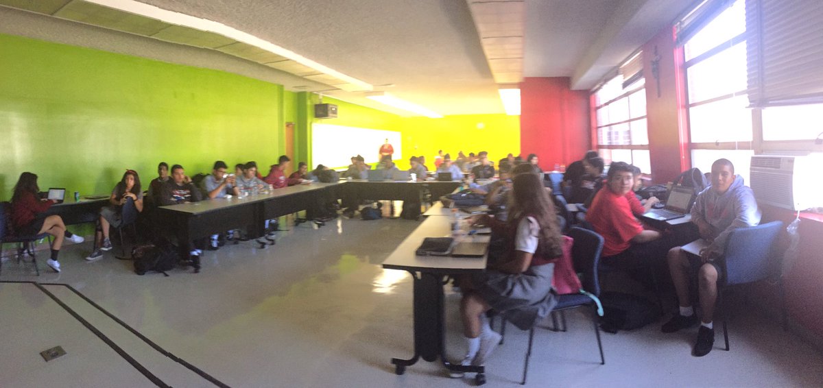 PMA_CLIK's tweet photo. Mr. Castaneda teaching about animation at our CLIK meeting https://t.co/gPDjOcz8k2