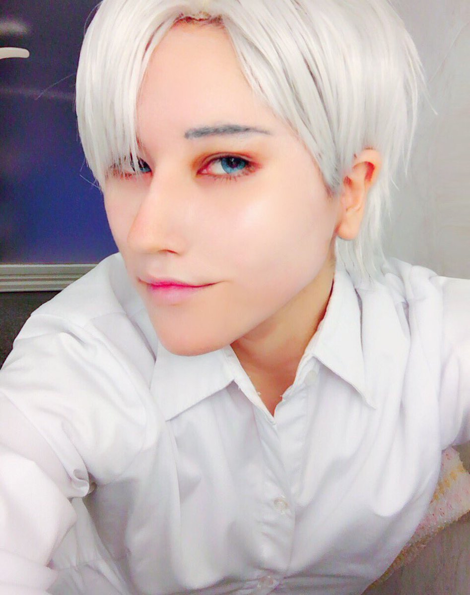 ユーリオンアイスおもしろいし……ヴィクトル氏がかわいくて……ありあわせ