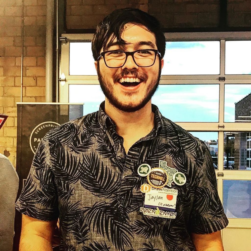 LevelTen's tweet photo. Our former #intern representing hard at the event. #bootstrapdenton https://t.co/ZfKn5Ti0sr https://t.co/Lt4TEG5bzi