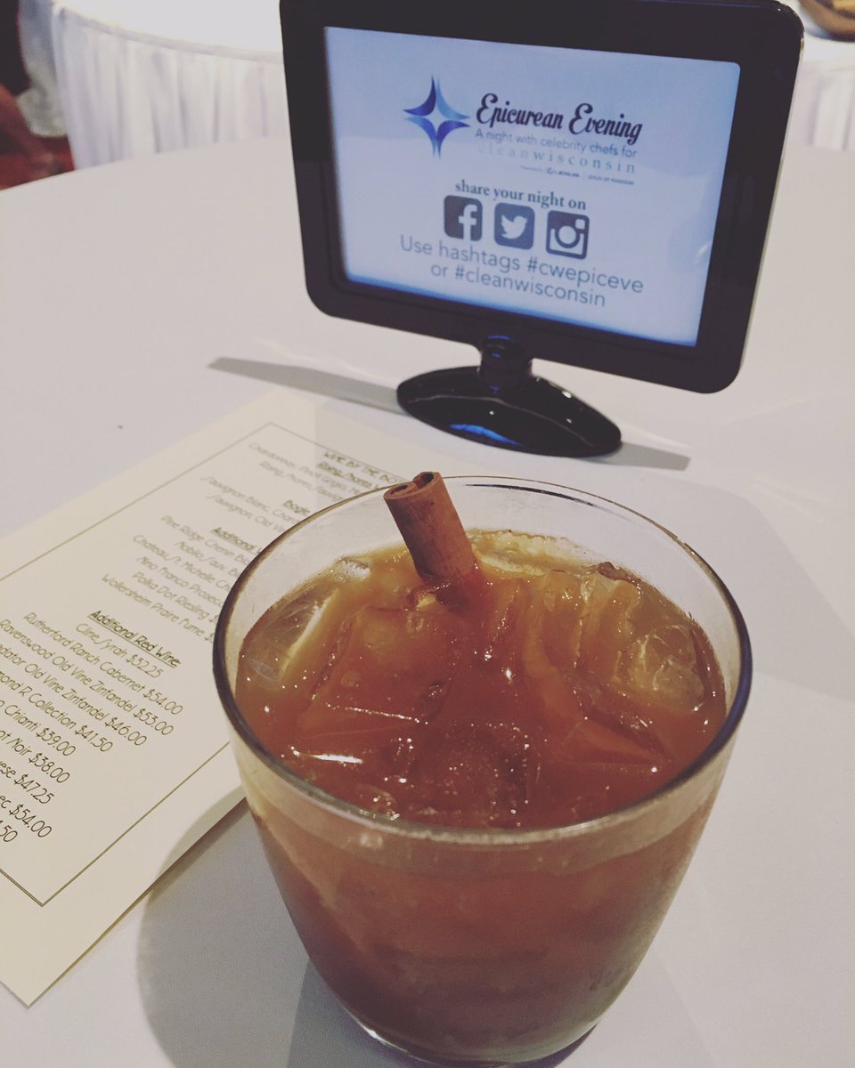 AndreaBehling's tweet photo. It's going to be a great night! Epicurean Evening at Monona Terrace. β¨ #cwepiceve #cleanwisconsin @madison_mag https://t.co/R4WitlE8fM