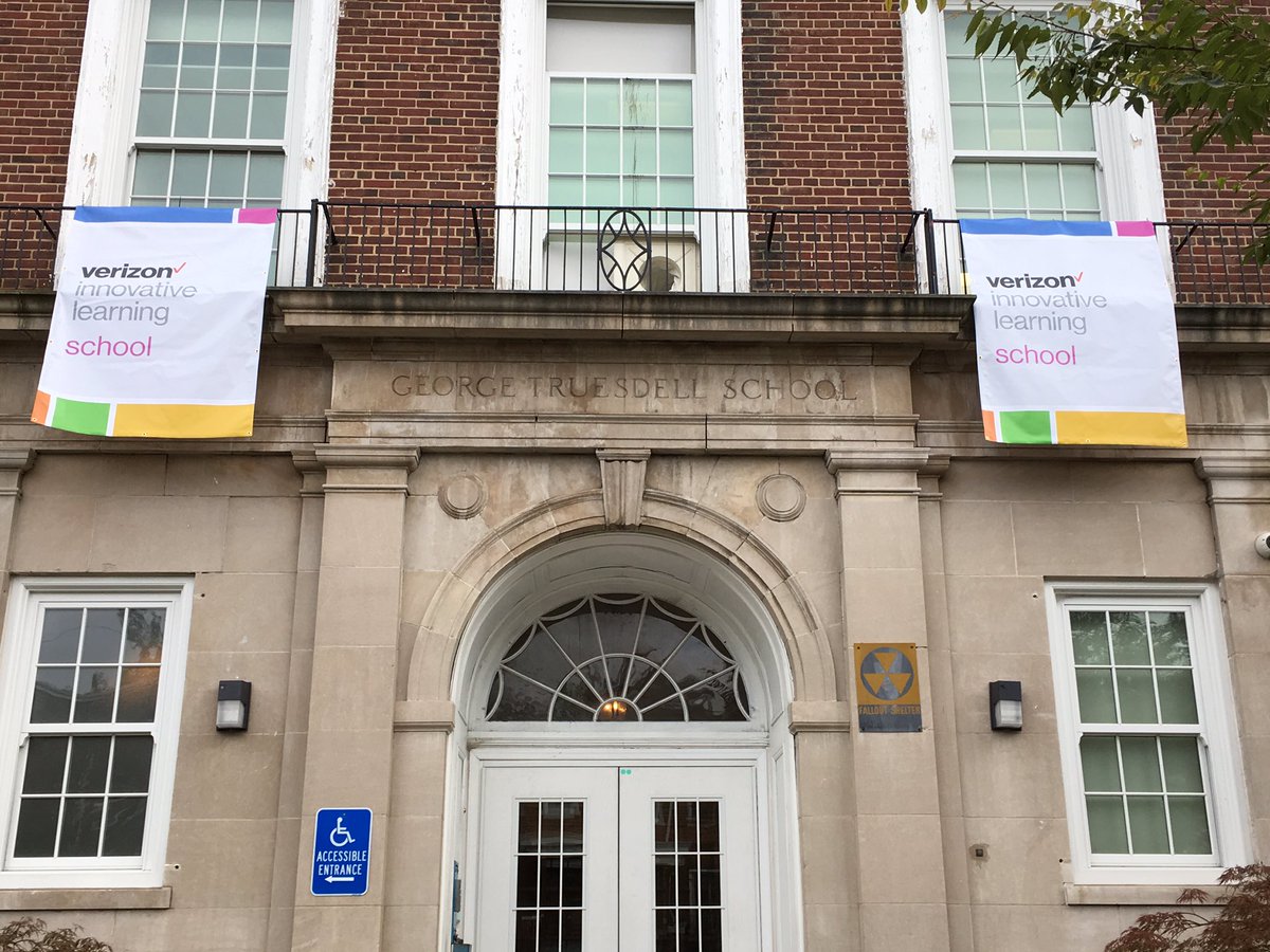 adamzimmermann's tweet photo. 20 days to roll out! #dpvils @TruesdellEC @CityBridgeEdu @verizon @DigitalPromise https://t.co/BYWRHMqiyn