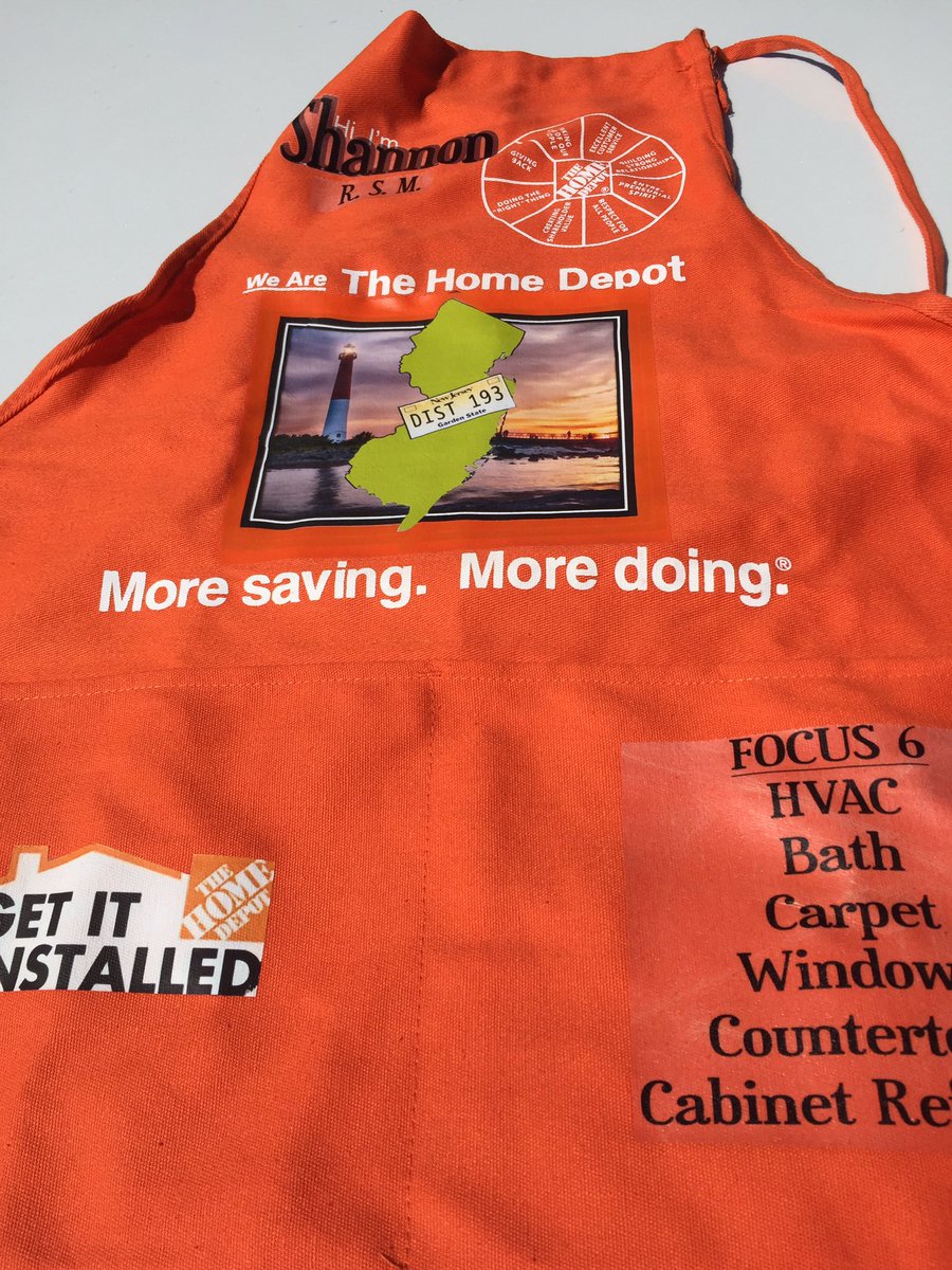 thdShannon's tweet photo. Thank you Nancy, @CCardelfe and team D193 for my awesome apron!!!! Love it!!! https://t.co/zame01lbWk