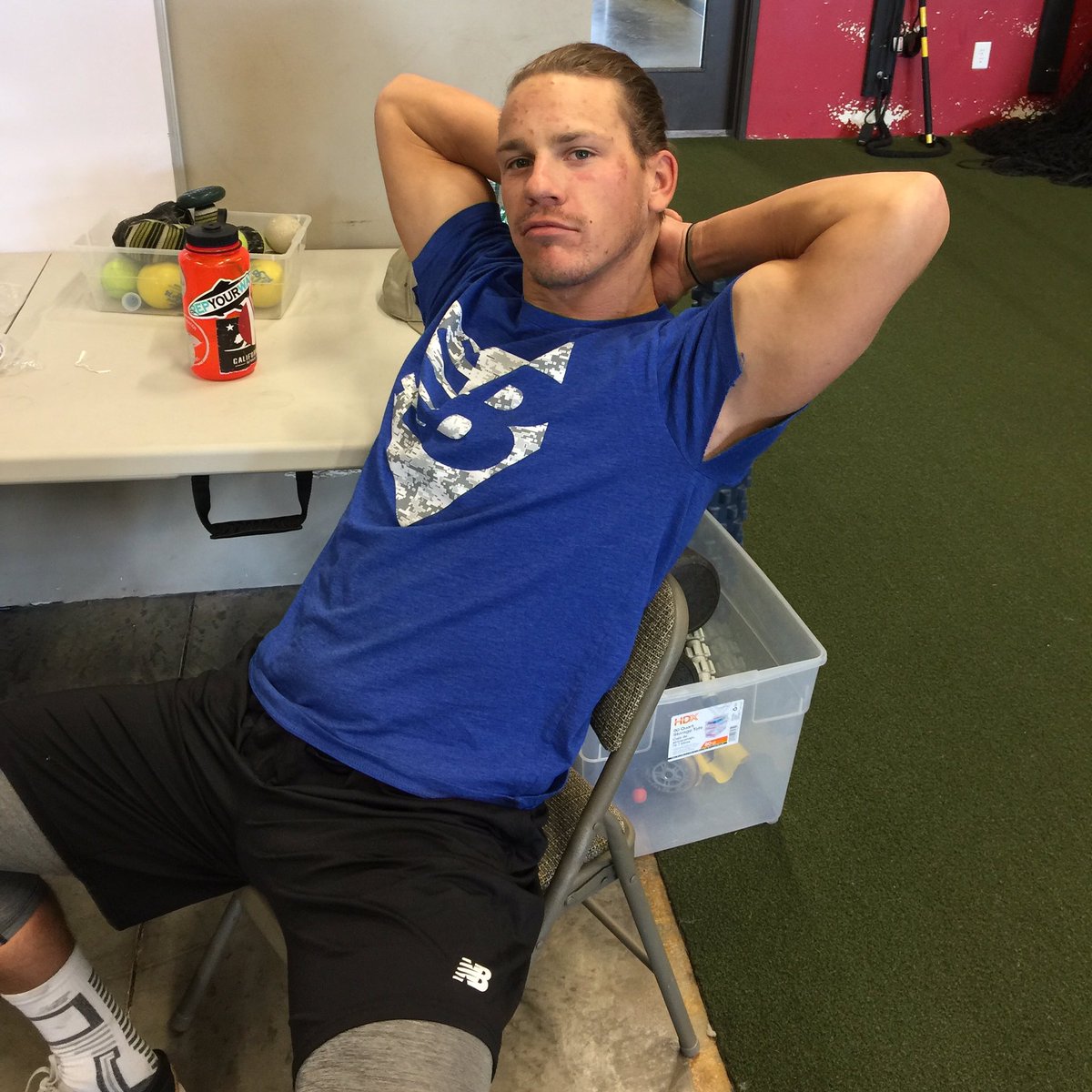 dj_edwards9's tweet image. Timmy showing off today. Yes, he had to cut his sleeves. #PitcherStrong