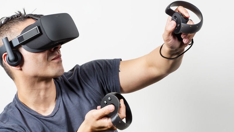 GizmodoES's tweet photo. Esto es lo que te costará disfrutar de la experiencia completa en realidad virtual de Oculus Rift https://t.co/LjKTobk5On https://t.co/92gzoTJEYF