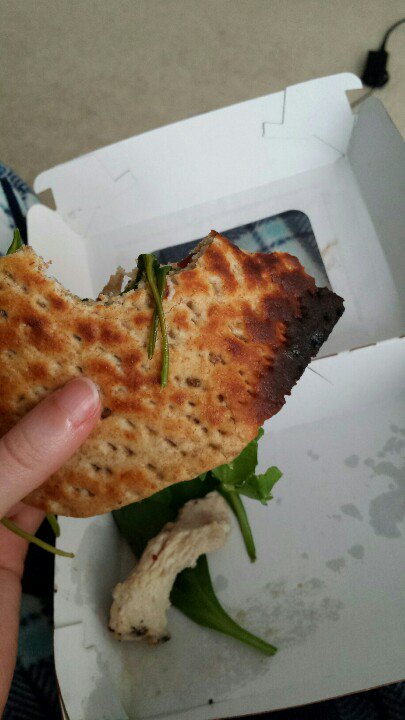 bejb86's tweet photo. @panerabread glad the turkey cranberry Flatbread is back not so glad it's burnt :( https://t.co/tP2nKYTQF4