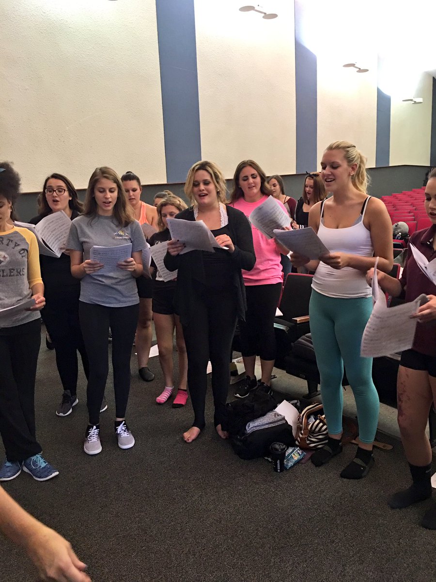 MrsBonatesta's tweet photo. Now it's the ladies' turn to #sing! #BuddyBeware #MusicalAuditions #AnythingGoes ⛴💗@MrsWieclaw @EFHS_Musical https://t.co/hslrDLub3Z